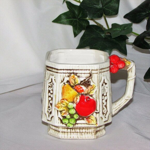 4 Vintage Ceramic Coffee Mugs Hand Painted Fruit Majolica Japan Kitchen Decor - Picture 5 of 11